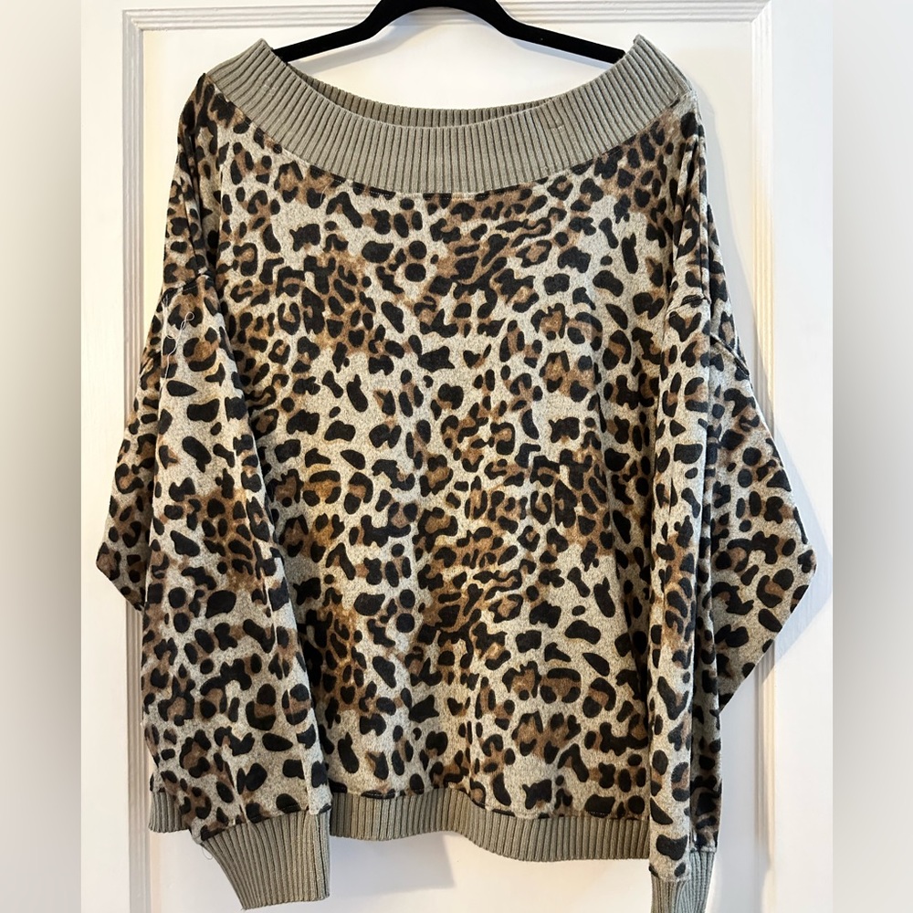 Easel boutique sweater